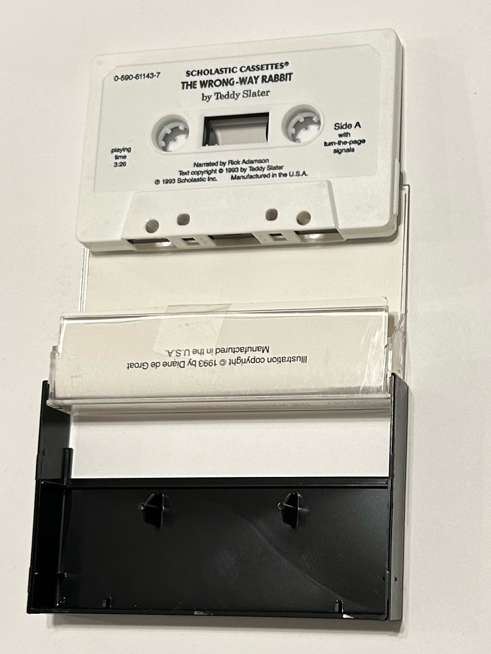 Scholastic Cassettes The Wrong-Way Rabbit - Picture 5 of 5